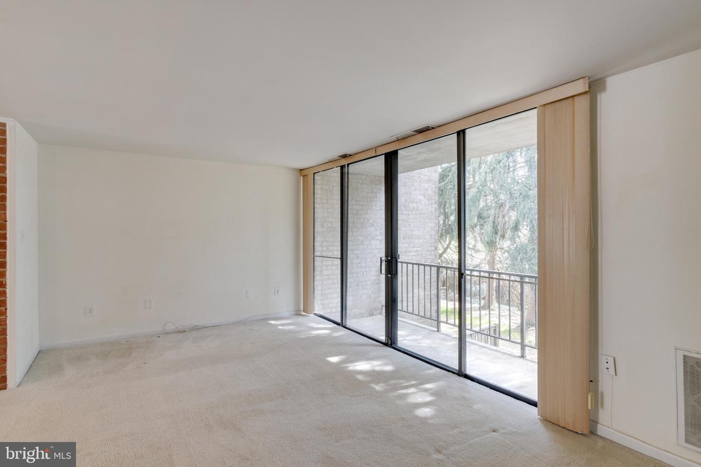 752 Quince Orchard BOULEVARD Unit: 102