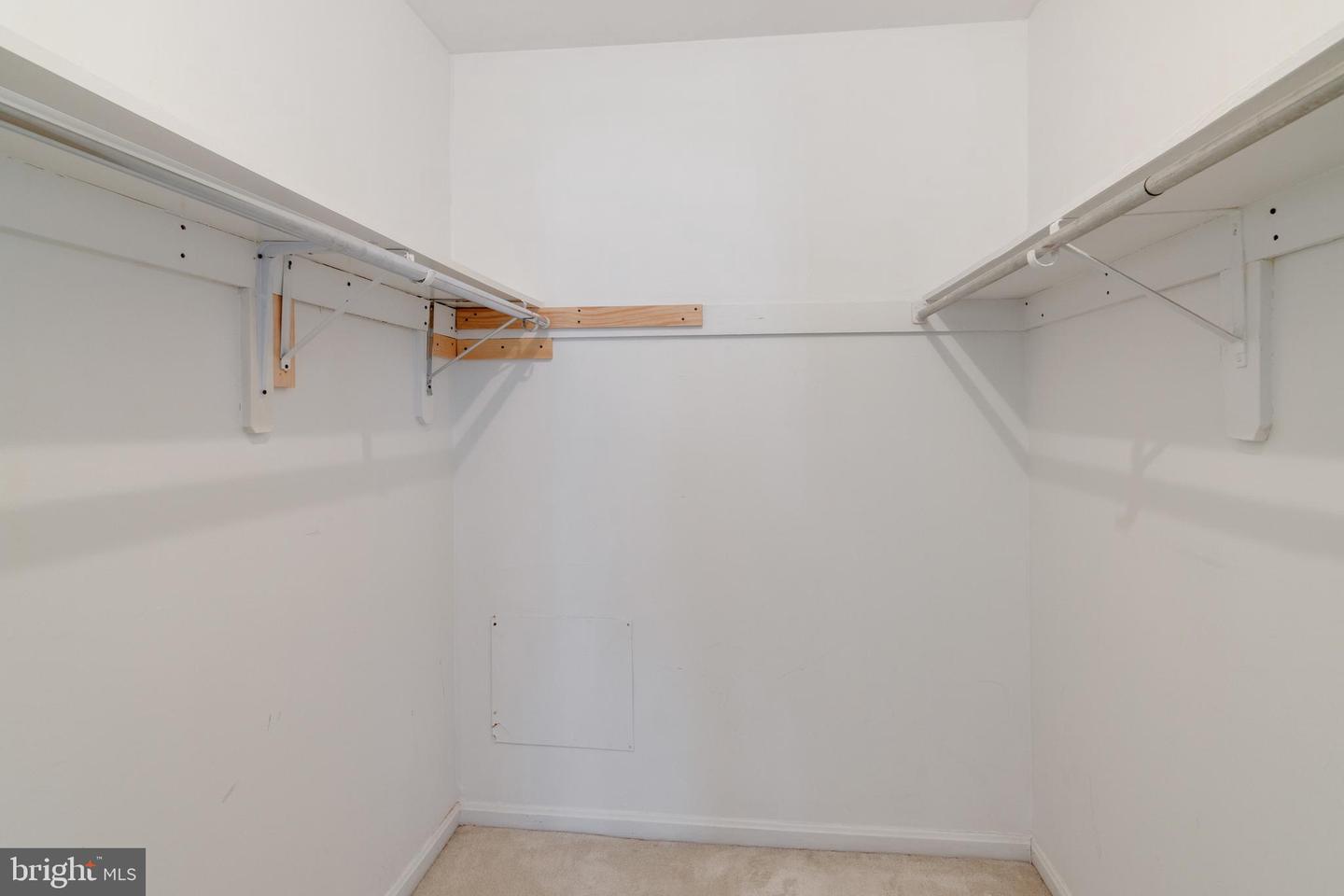 752 Quince Orchard BOULEVARD Unit: 102