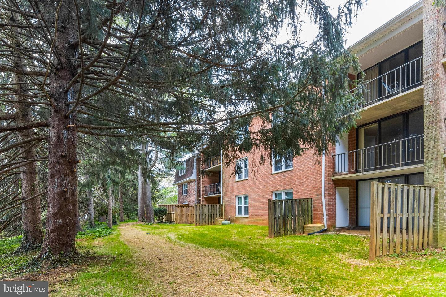 752 Quince Orchard BOULEVARD Unit: 102
