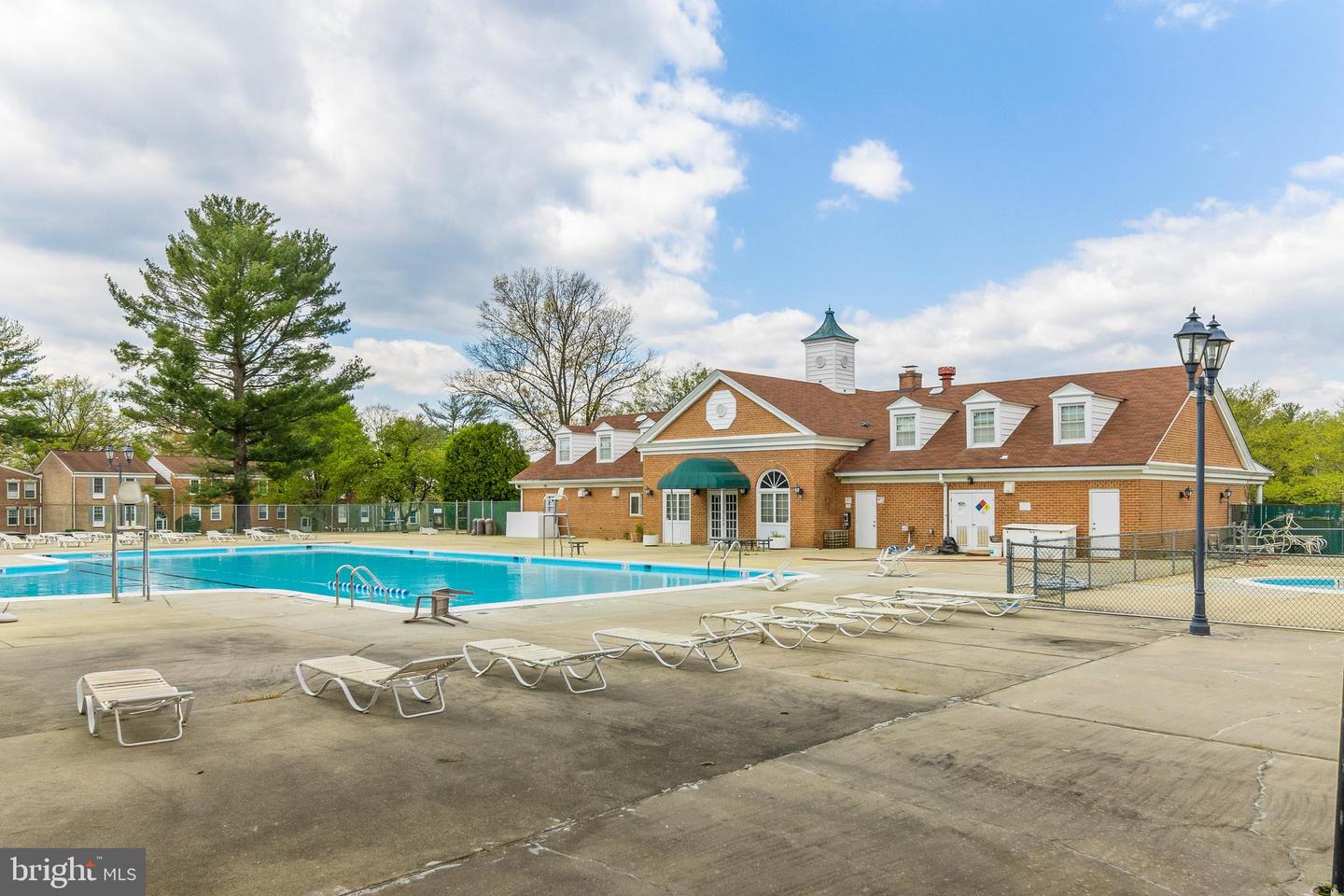 752 Quince Orchard BOULEVARD Unit: 102