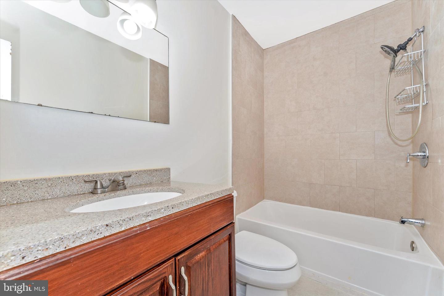 864 College PARKWAY Unit: 202