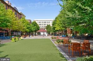 864 College PARKWAY Unit: 202