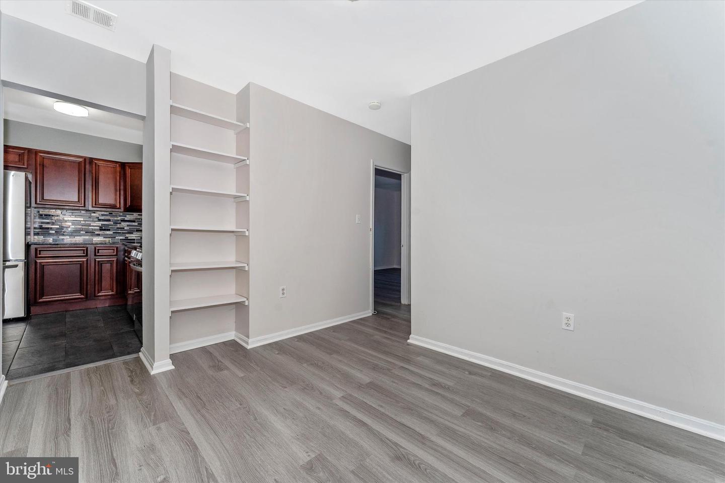 864 College PARKWAY Unit: 202