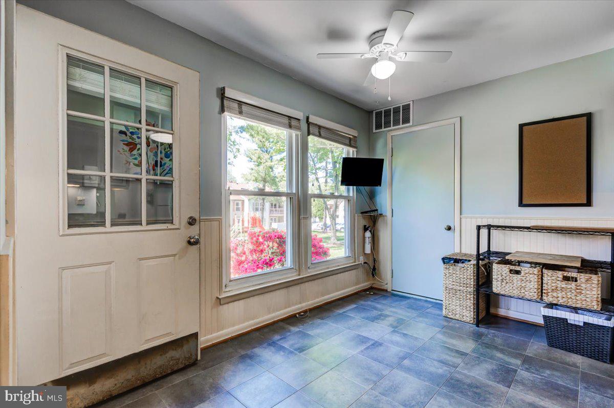 19943 Appledowre CIRCLE Unit: 103