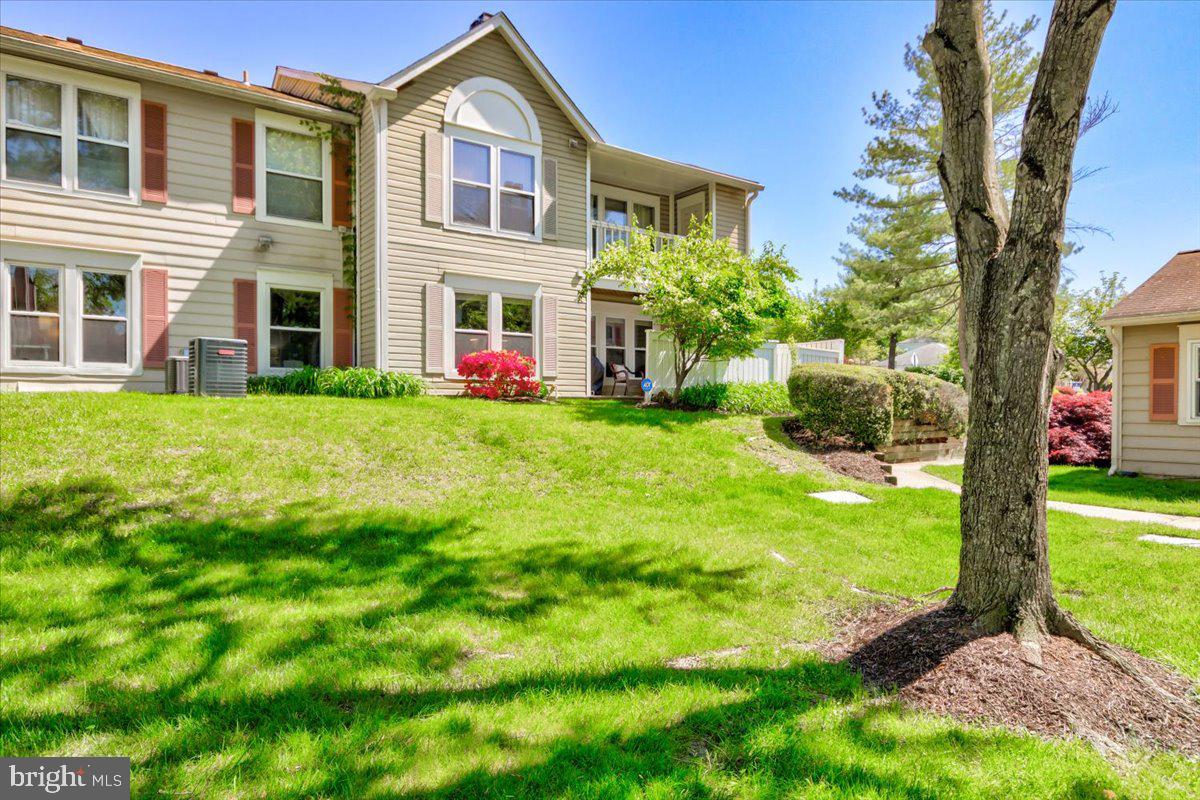 19943 Appledowre CIRCLE Unit: 103
