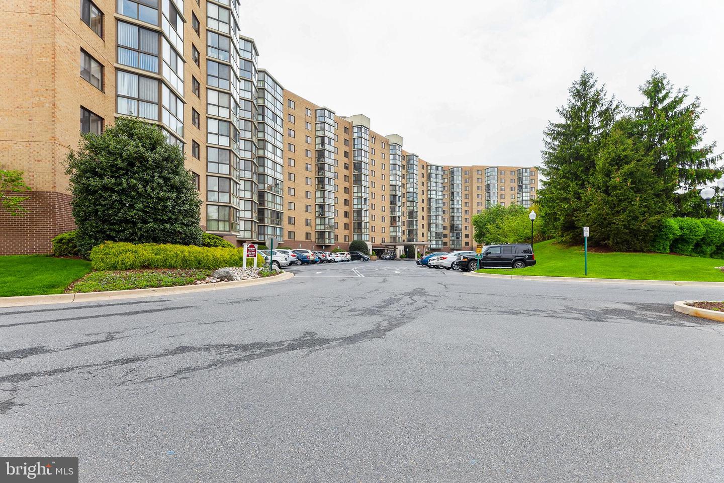 3310 N Leisure World BOULEVARD Unit: 6-810