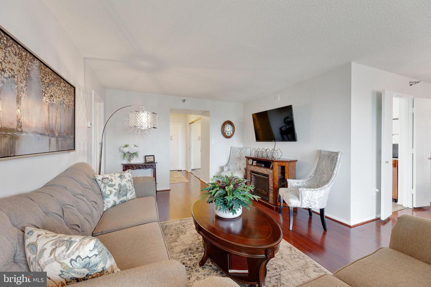 3310 N Leisure World BOULEVARD Unit: 6-810