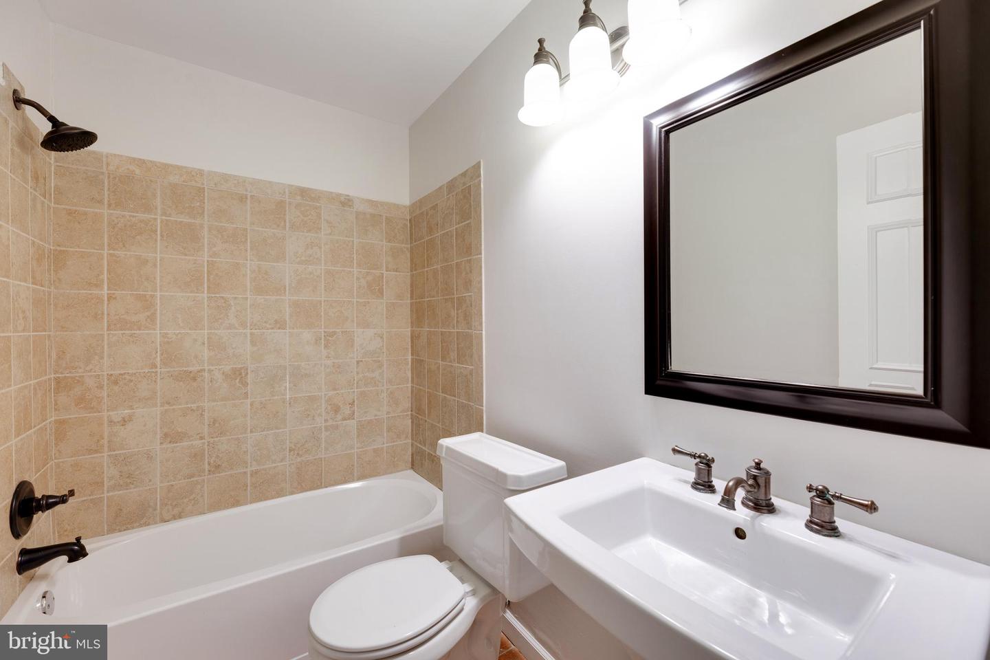 20665 Shadyside WAY Unit: 8-122