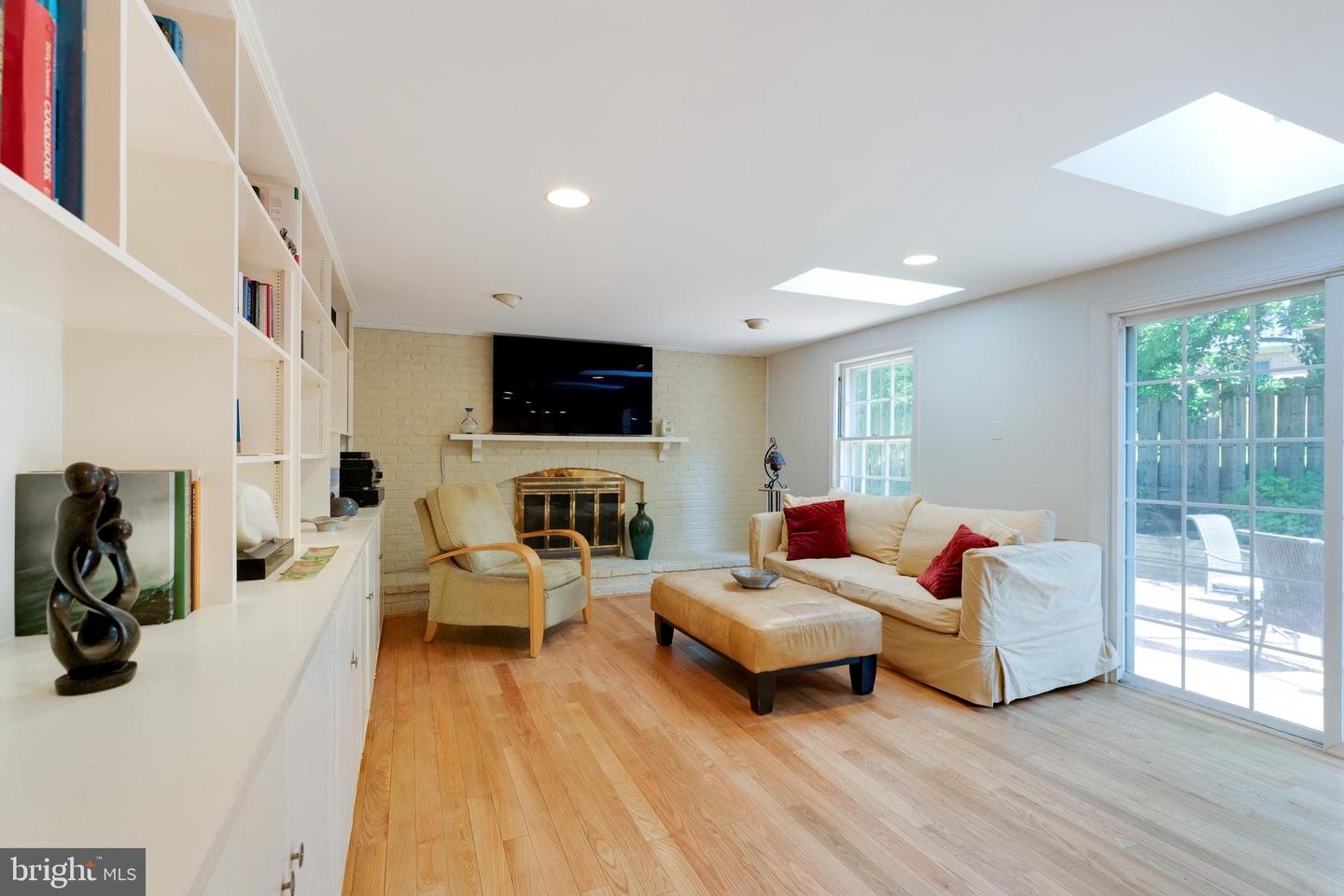7001 Tilden LANE