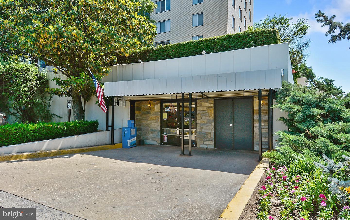 10201 Grosvenor PLACE Unit: 1524