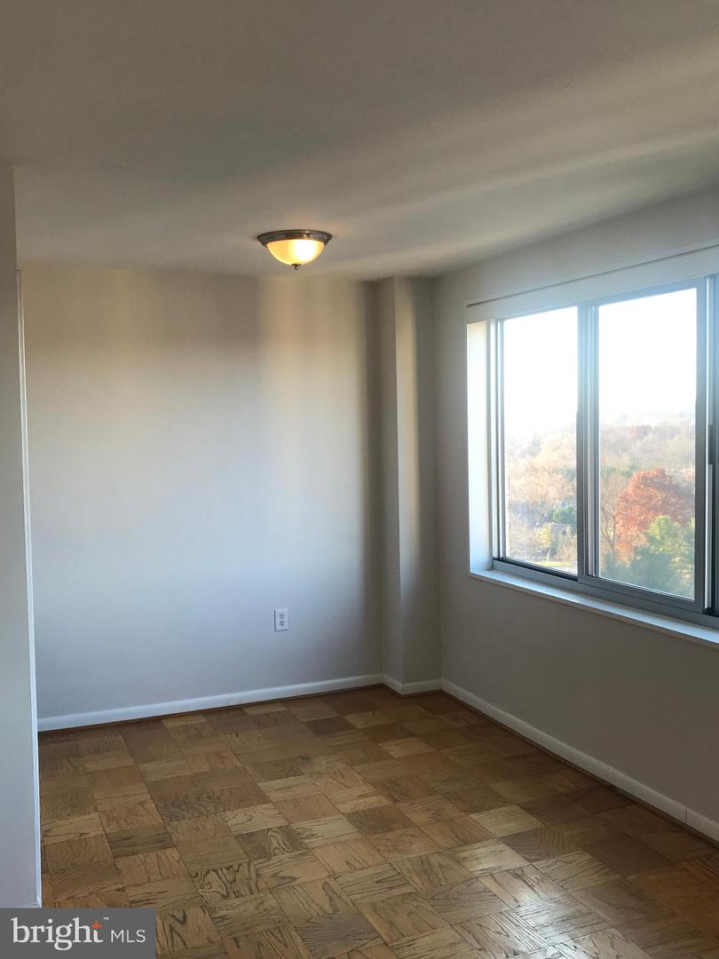 10201 Grosvenor PLACE Unit: 1524