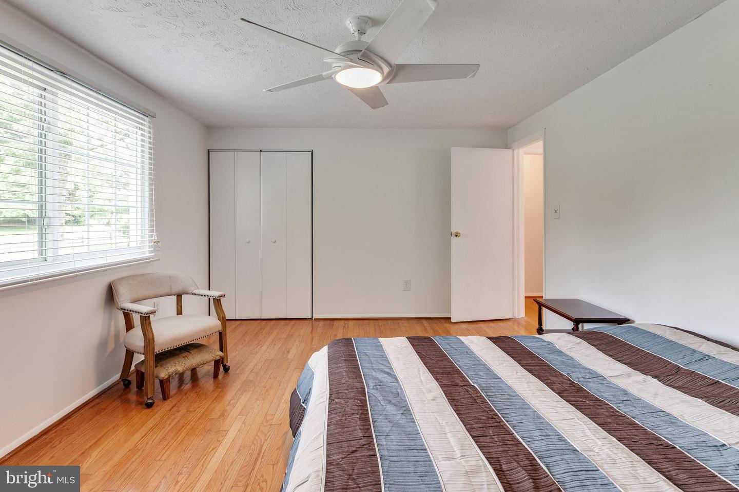 18604 Cross Country LANE