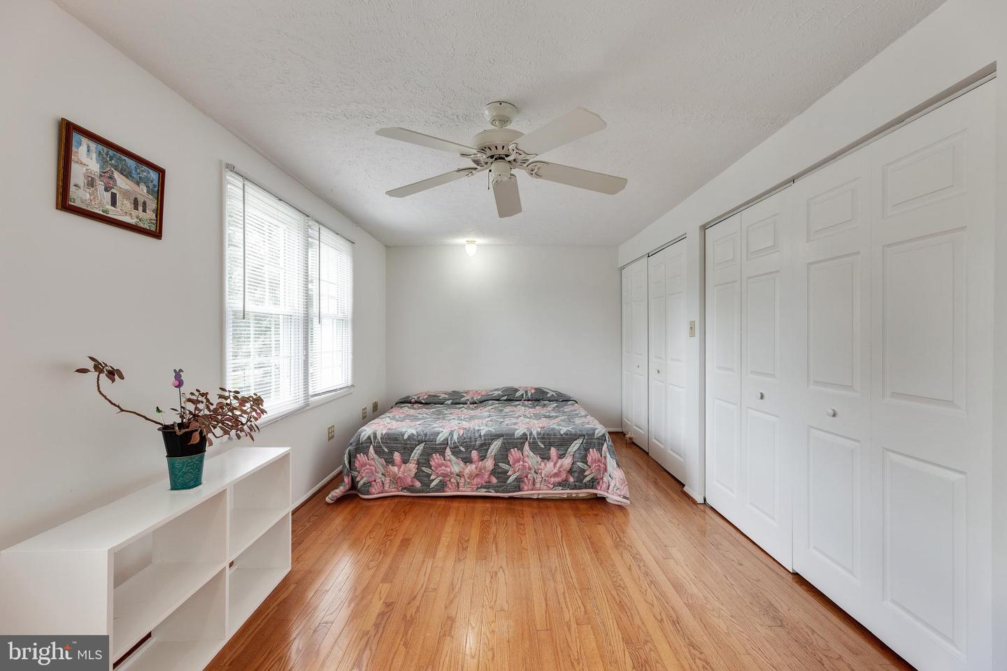 18604 Cross Country LANE