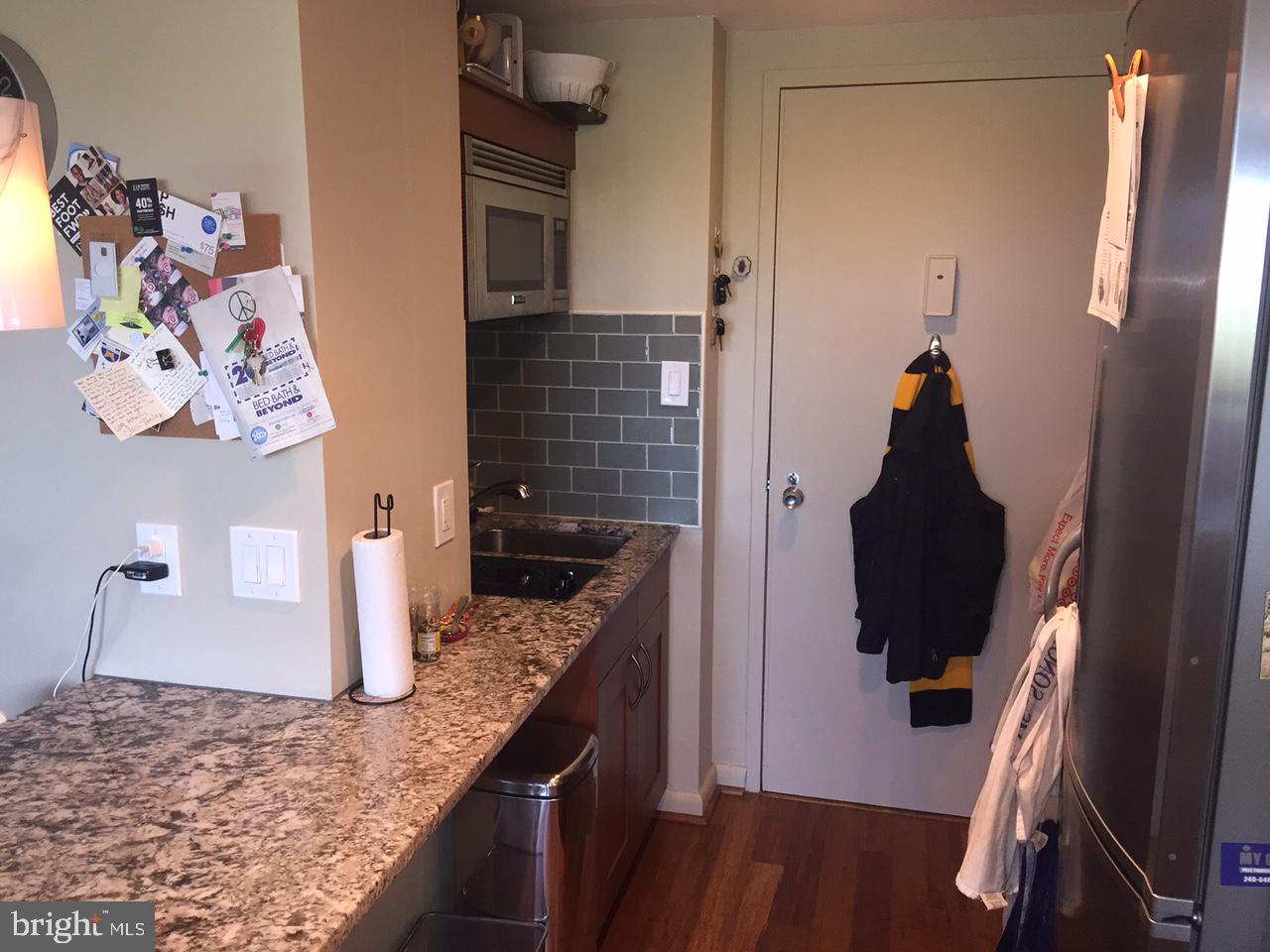 10201 Grosvenor PLACE Unit: 1504-A