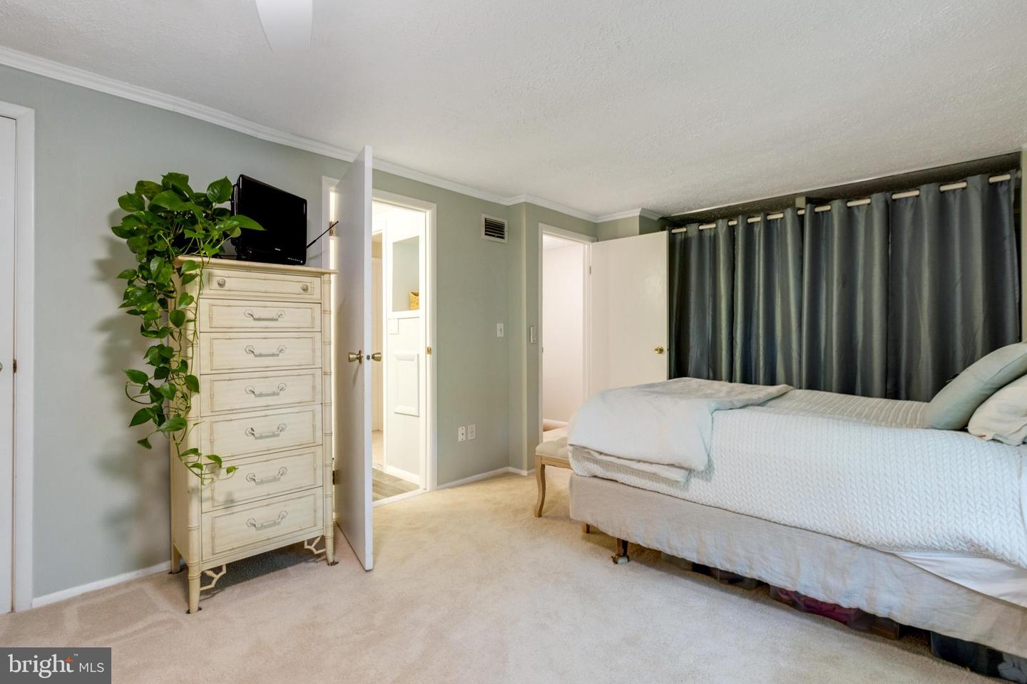12518 Laurel Grove PLACE