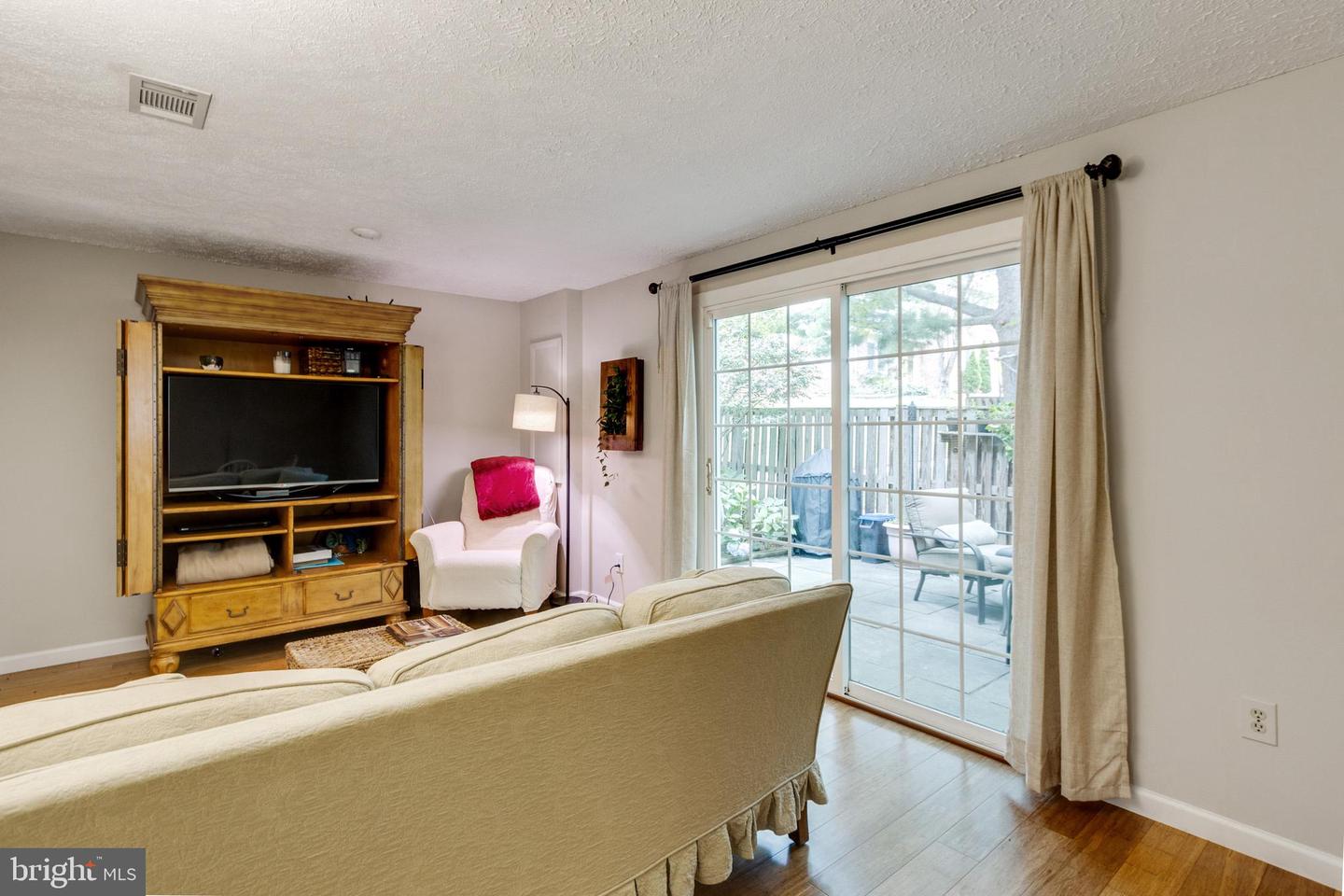 12518 Laurel Grove PLACE