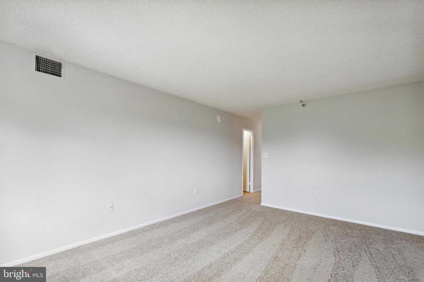 15101 Interlachen DRIVE Unit: 1-626