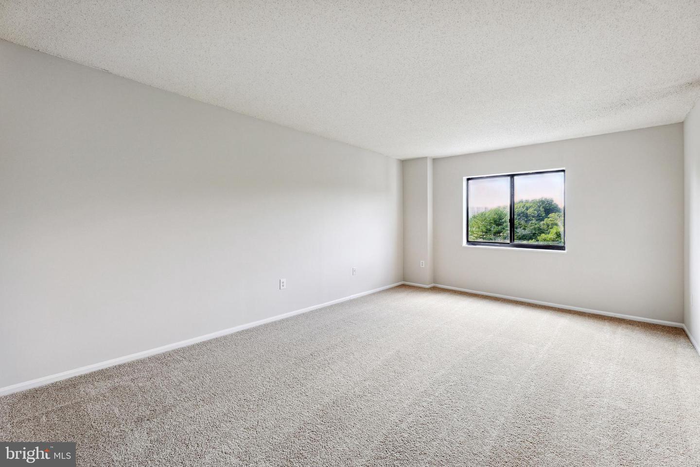 15101 Interlachen DRIVE Unit: 1-626