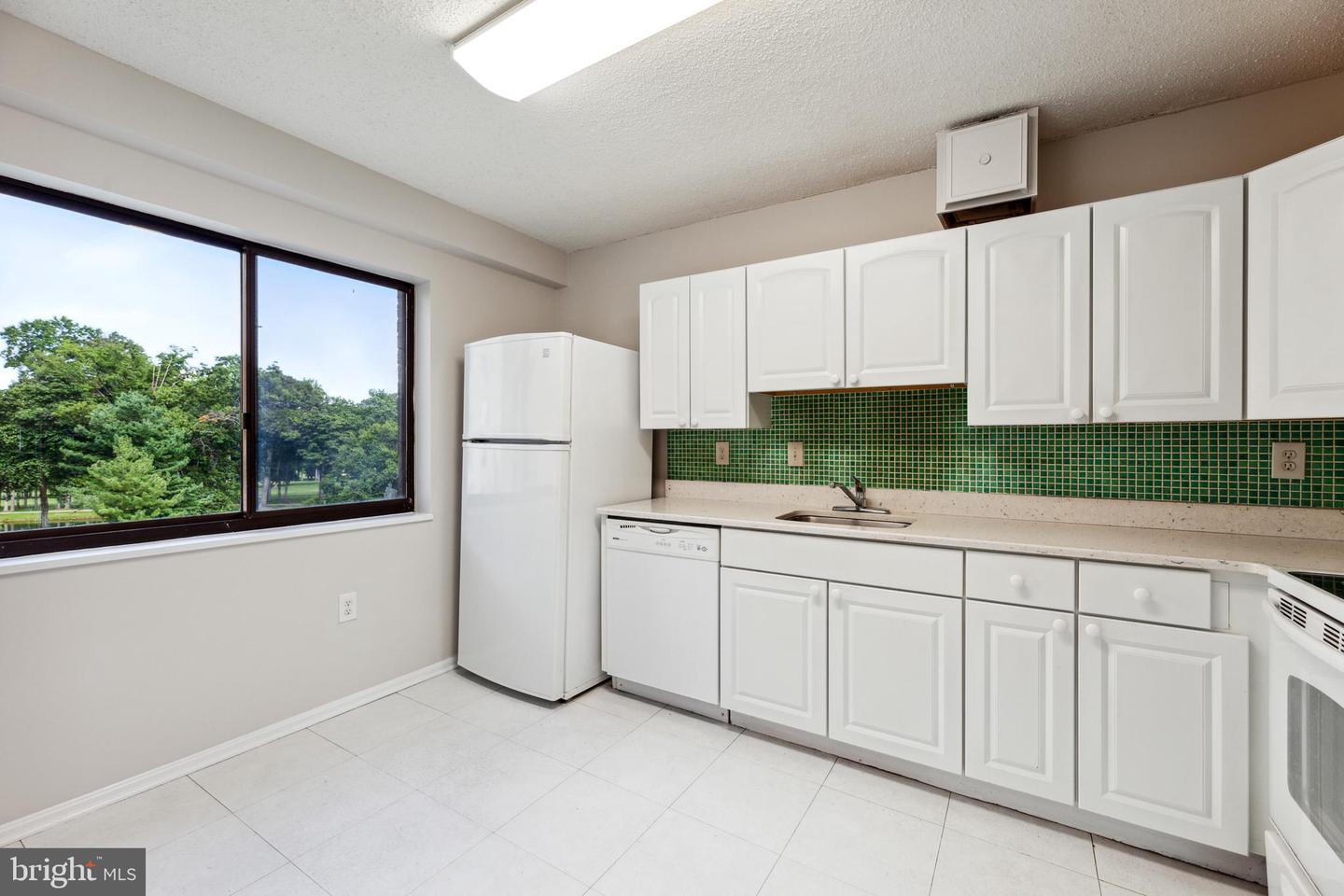 15101 Interlachen DRIVE Unit: 1-626