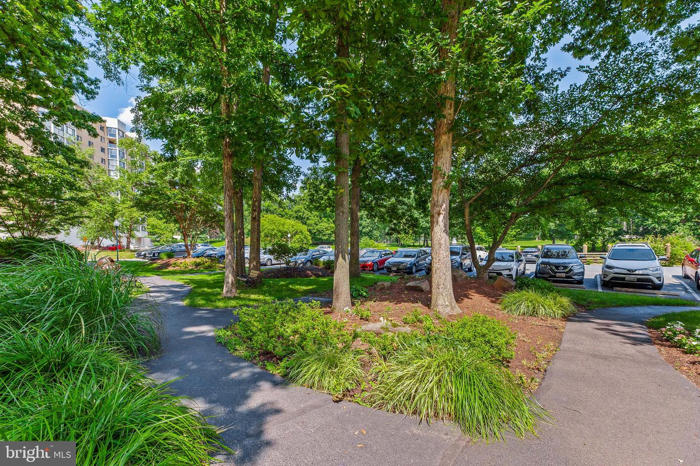 15101 Interlachen DRIVE Unit: 1-626
