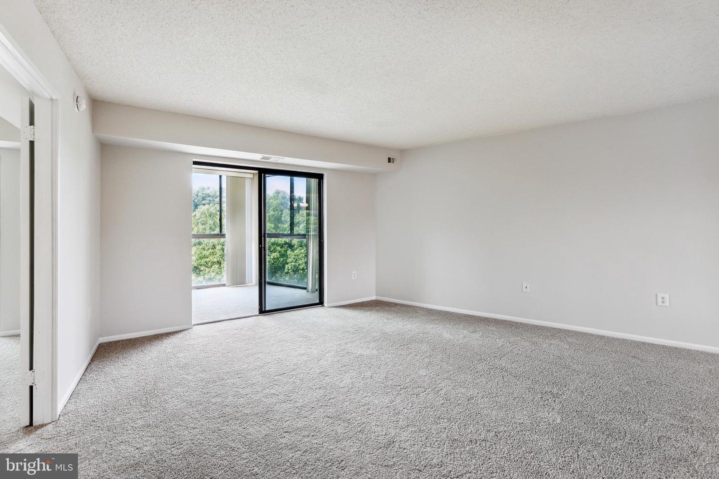 15101 Interlachen DRIVE Unit: 1-626