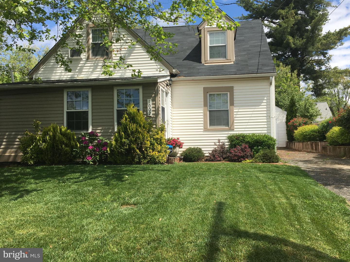 1002 Paul DRIVE