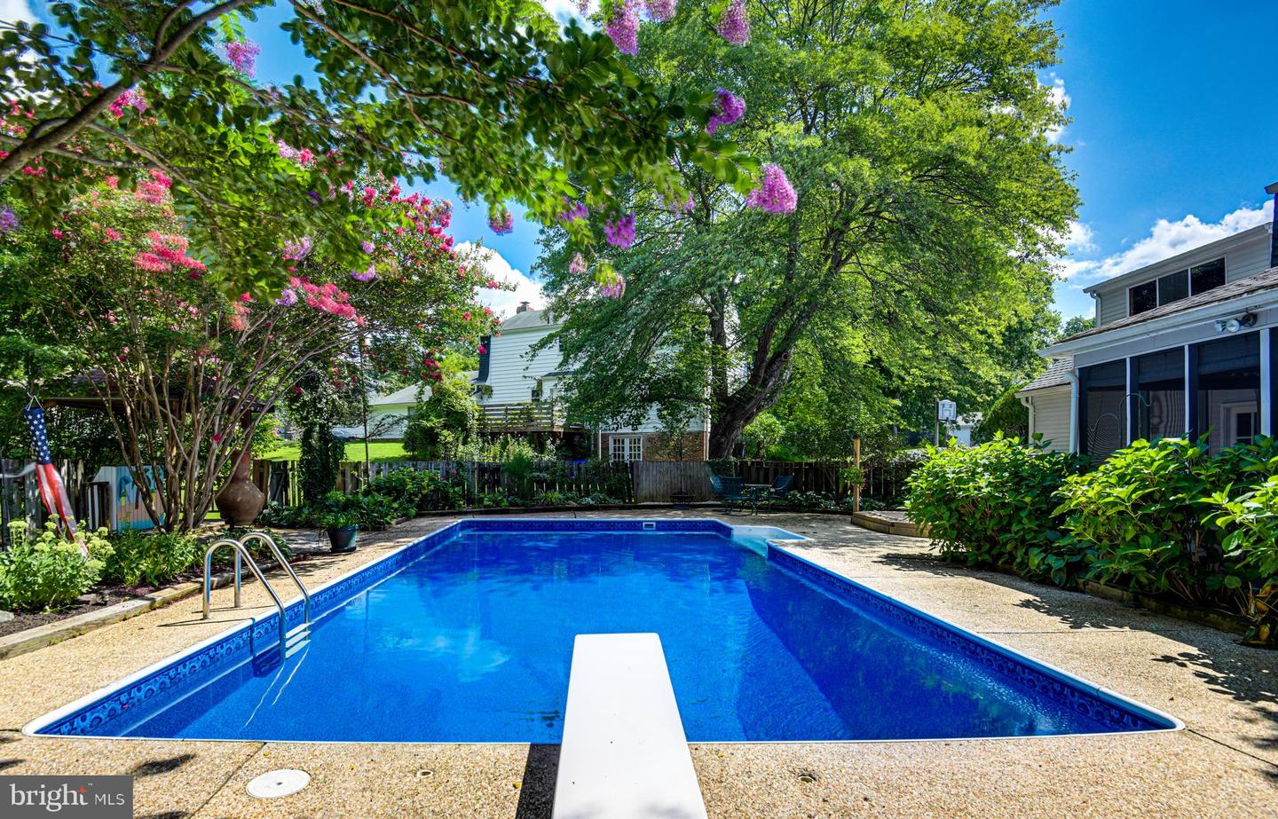 4633 Cherry Valley DRIVE