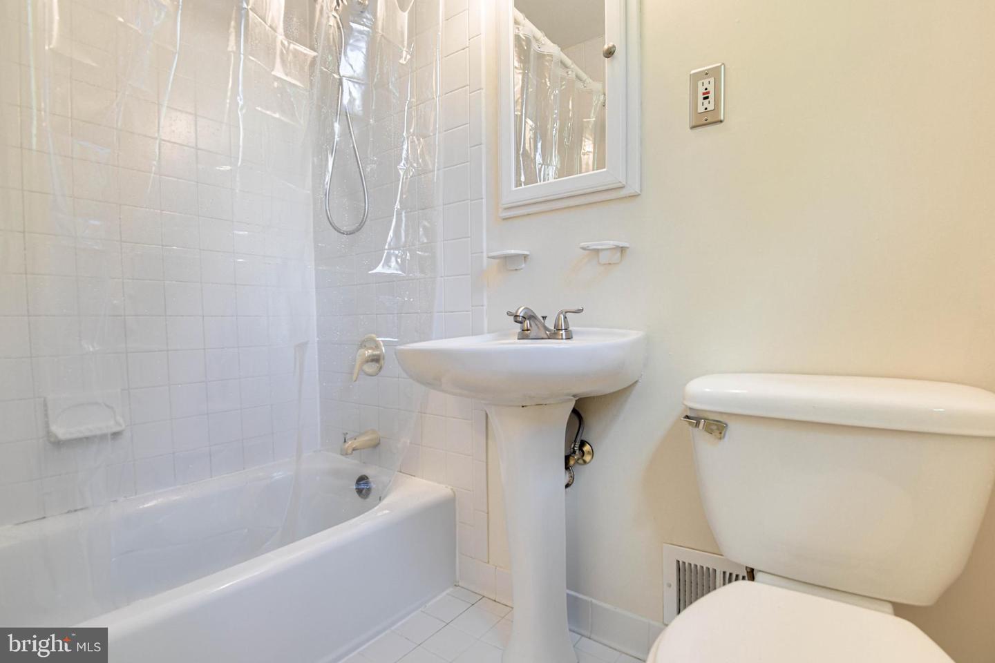 4633 Cherry Valley DRIVE