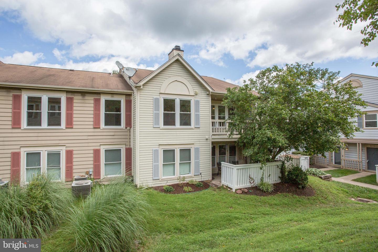 20193 Locustdale DRIVE Unit: 280