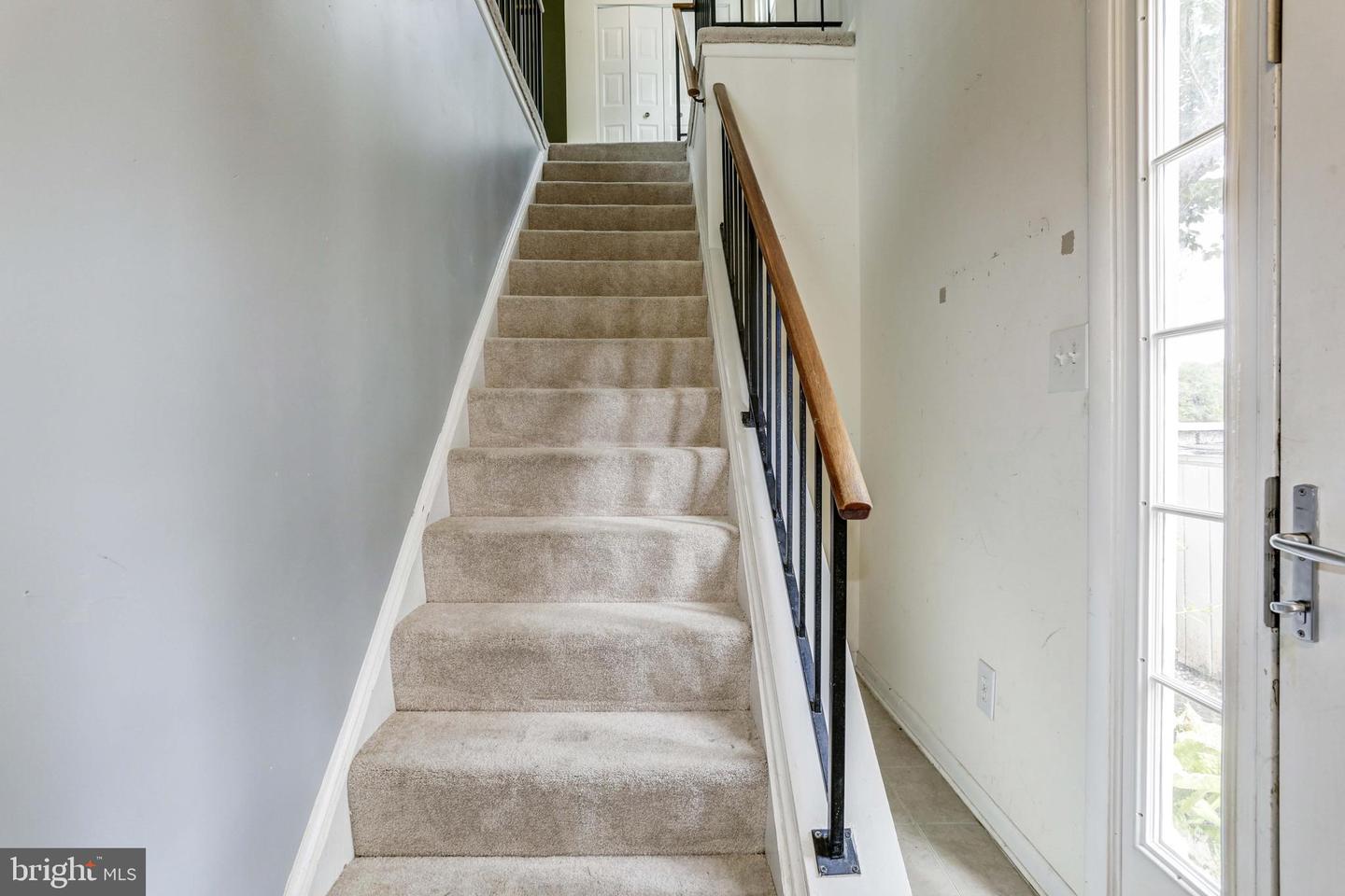 20193 Locustdale DRIVE Unit: 280