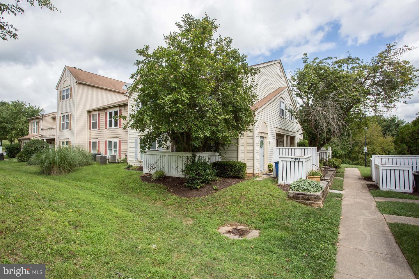 20193 Locustdale DRIVE Unit: 280
