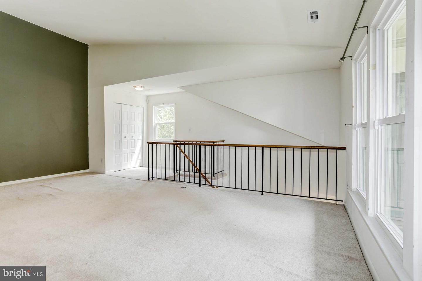 20193 Locustdale DRIVE Unit: 280