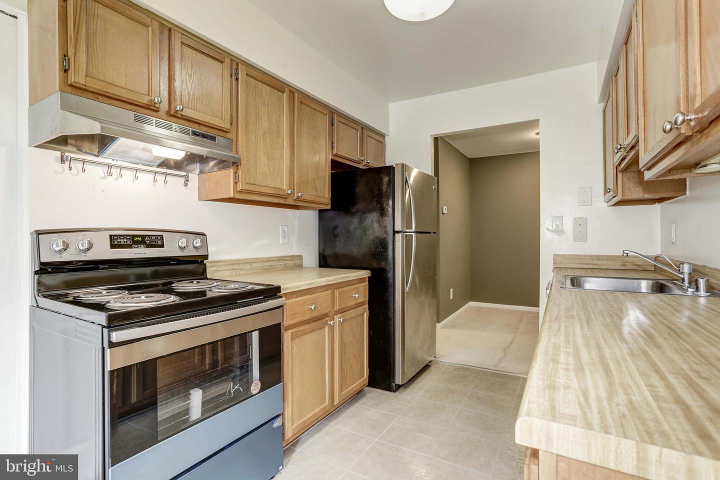 20193 Locustdale DRIVE Unit: 280