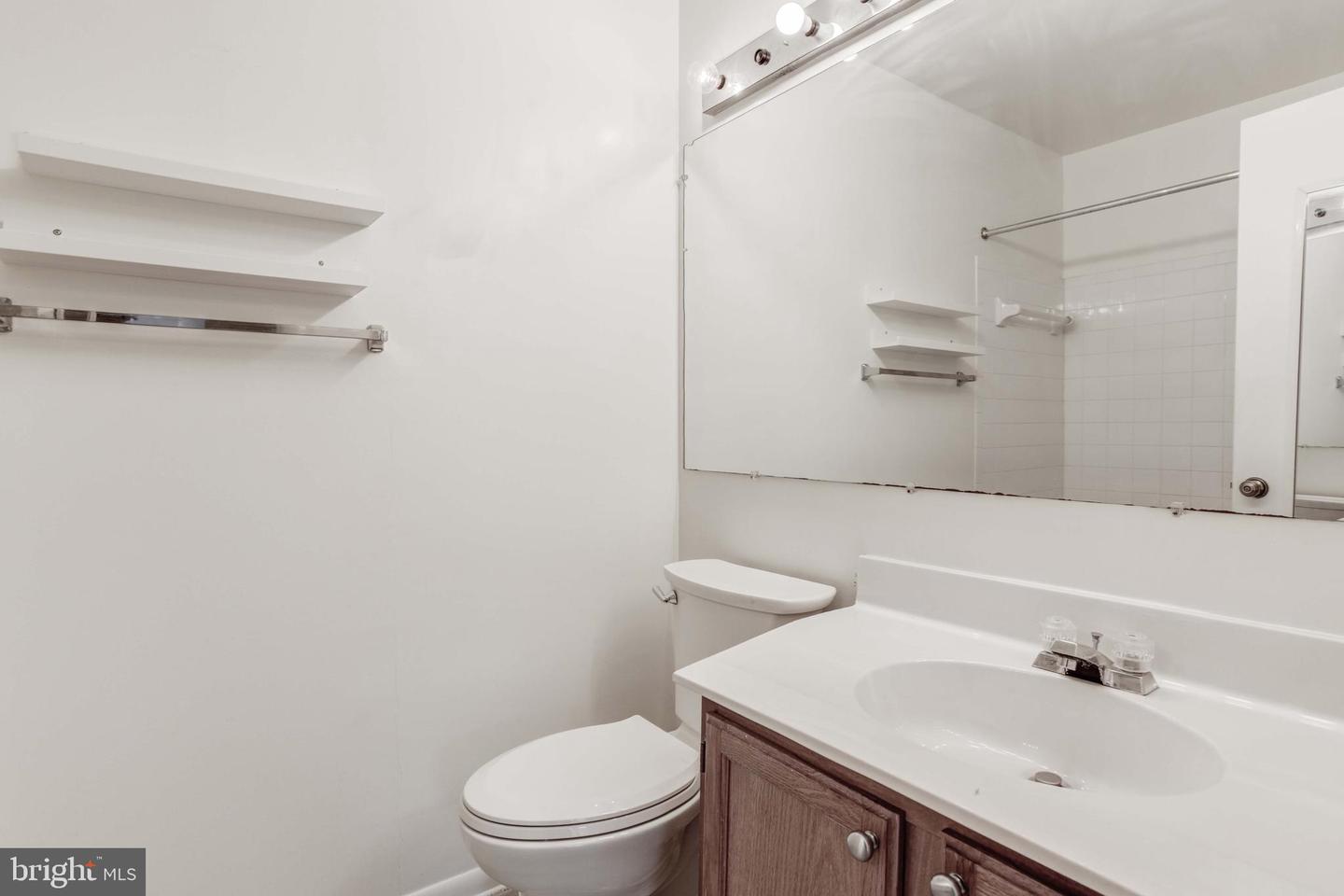 20193 Locustdale DRIVE Unit: 280