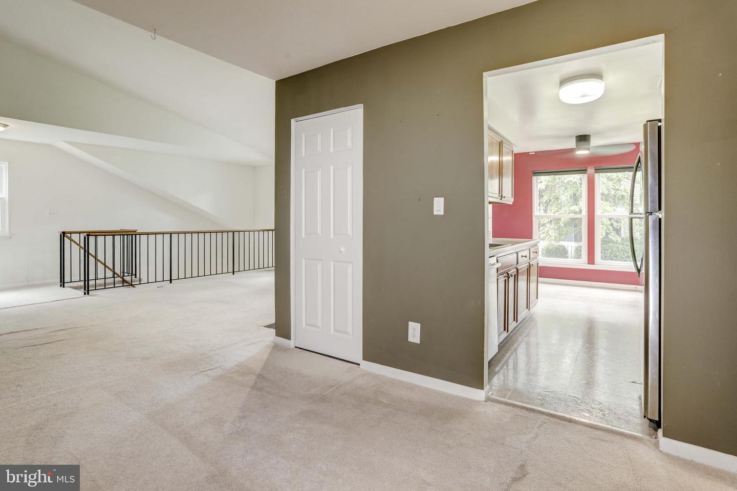 20193 Locustdale DRIVE Unit: 280