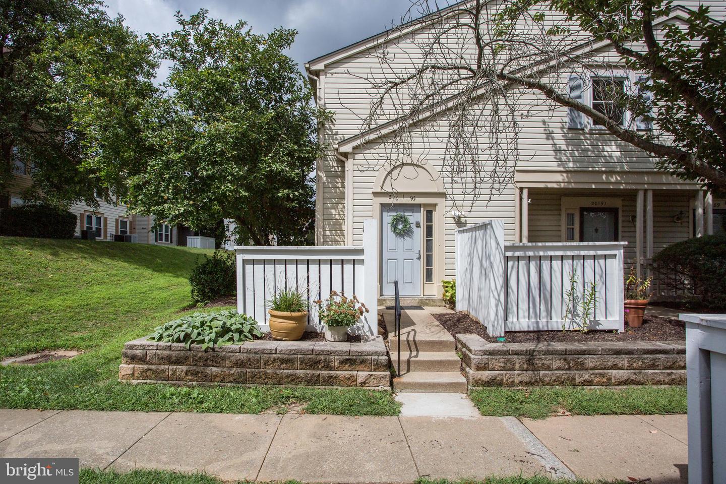 20193 Locustdale DRIVE Unit: 280