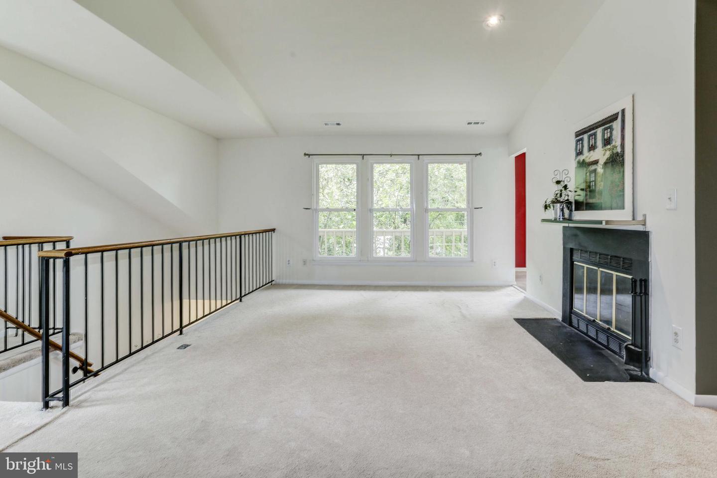 20193 Locustdale DRIVE Unit: 280