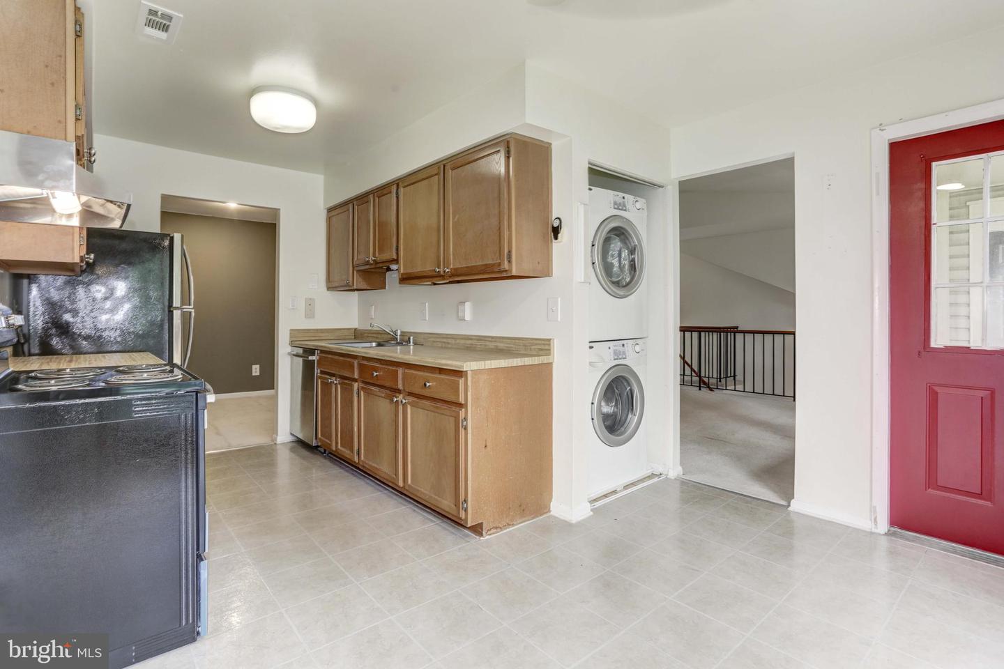 20193 Locustdale DRIVE Unit: 280