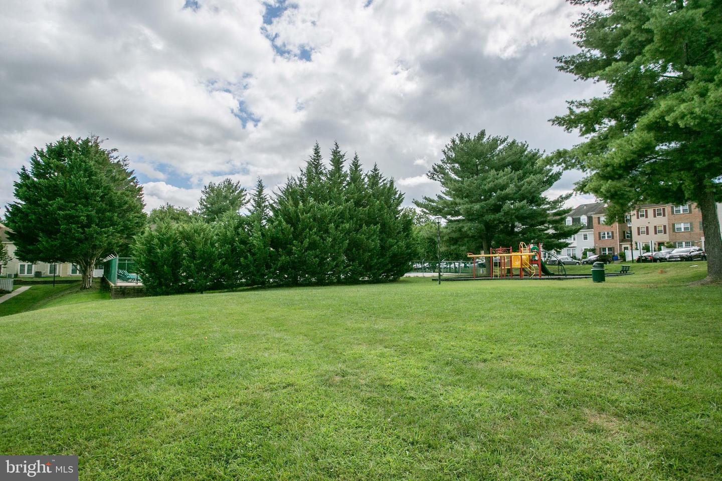 20193 Locustdale DRIVE Unit: 280