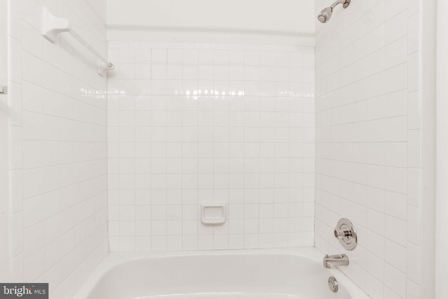20193 Locustdale DRIVE Unit: 280