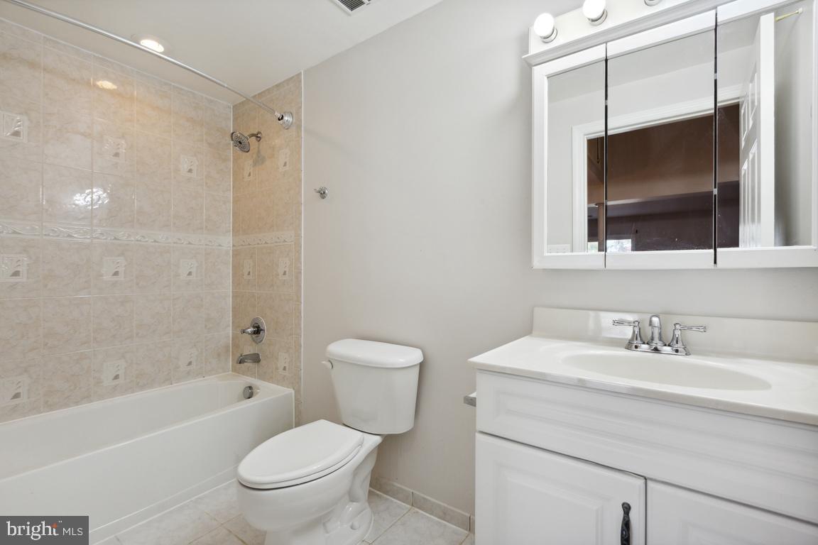 9130 Bobwhite CIRCLE