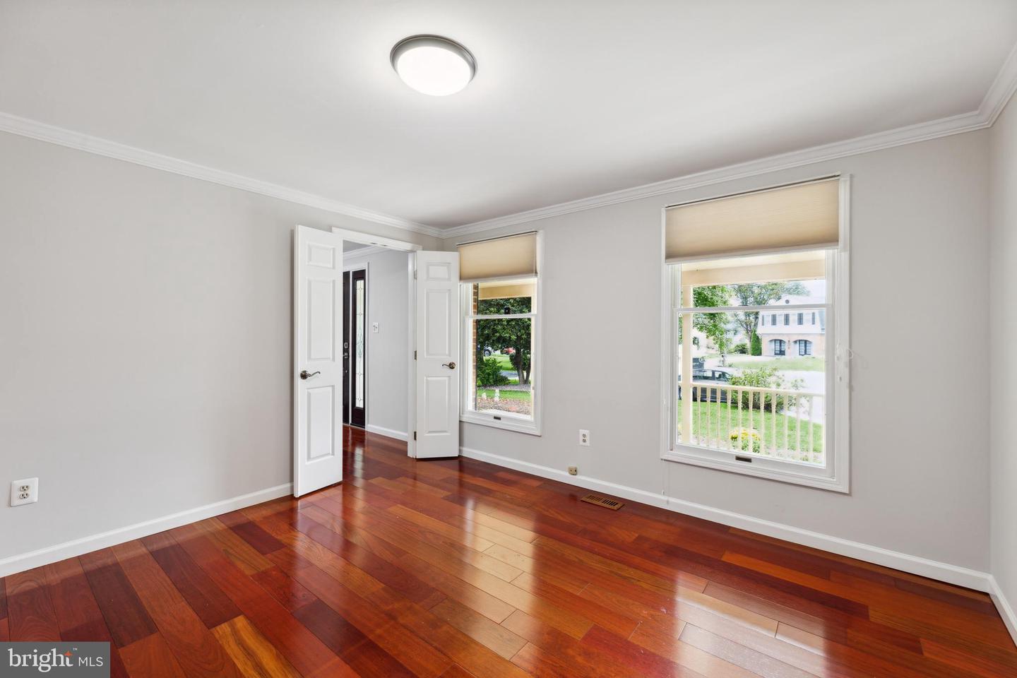 18813 Luray COURT