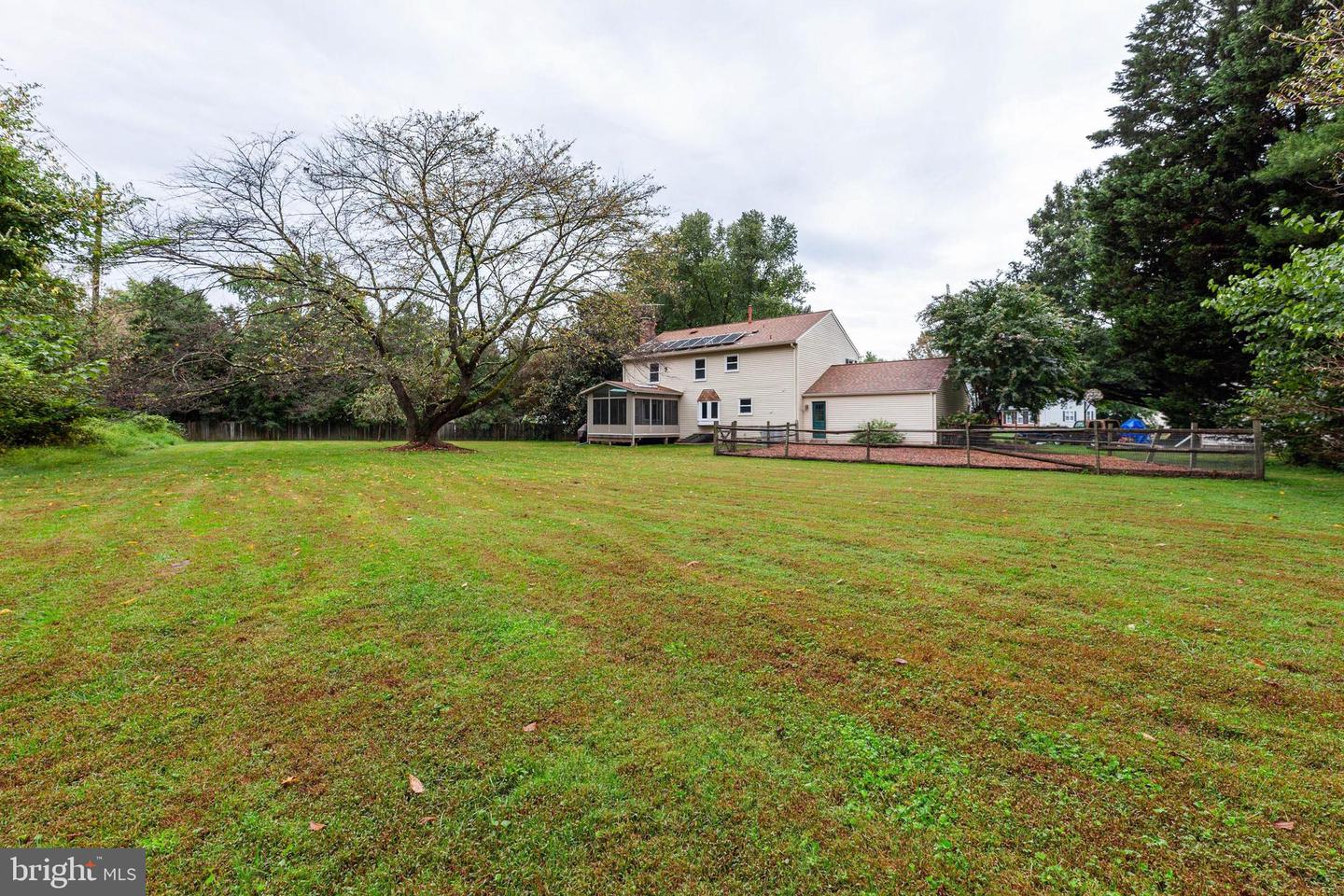 18813 Luray COURT