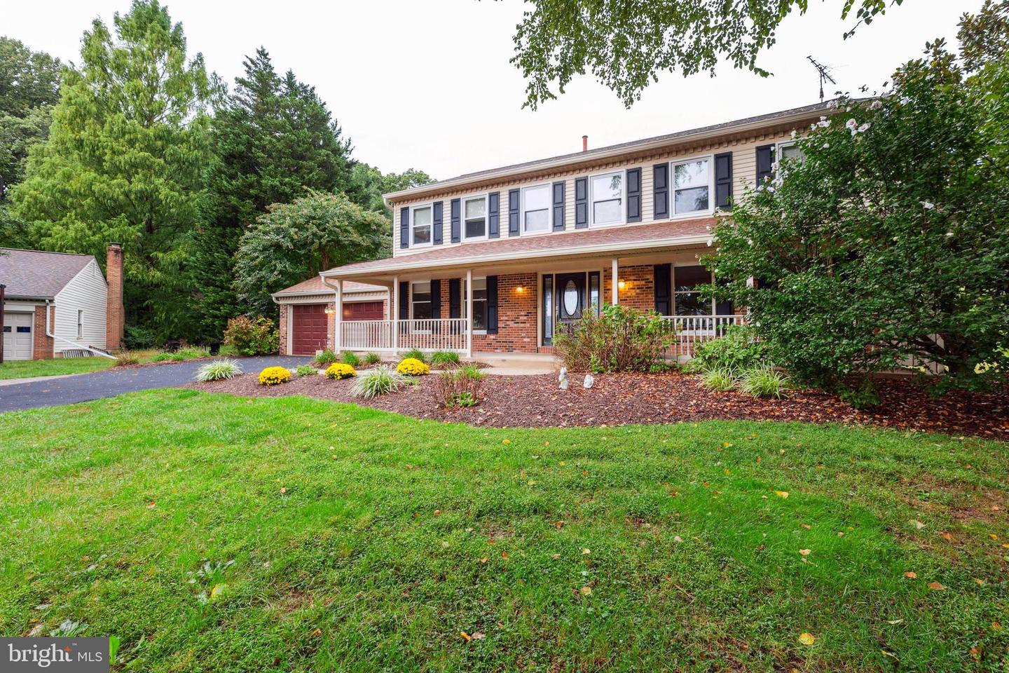 18813 Luray COURT