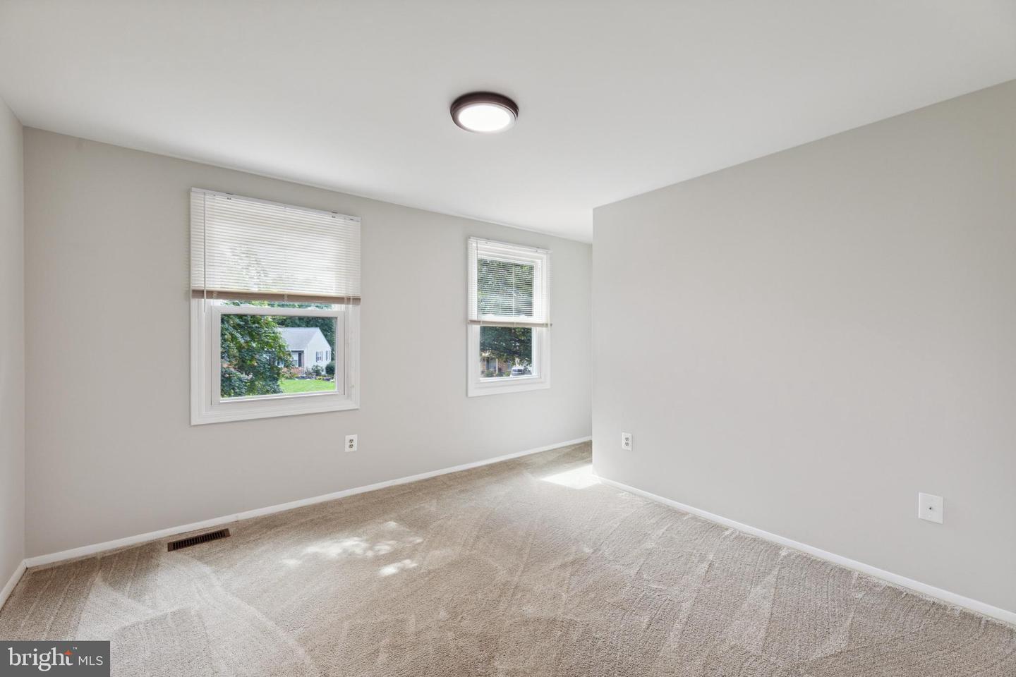 18813 Luray COURT