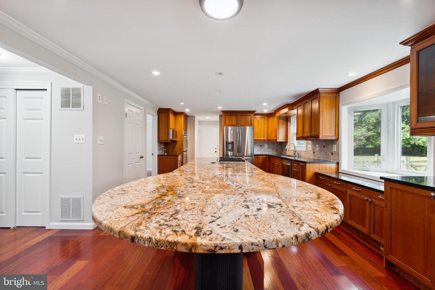 18813 Luray COURT