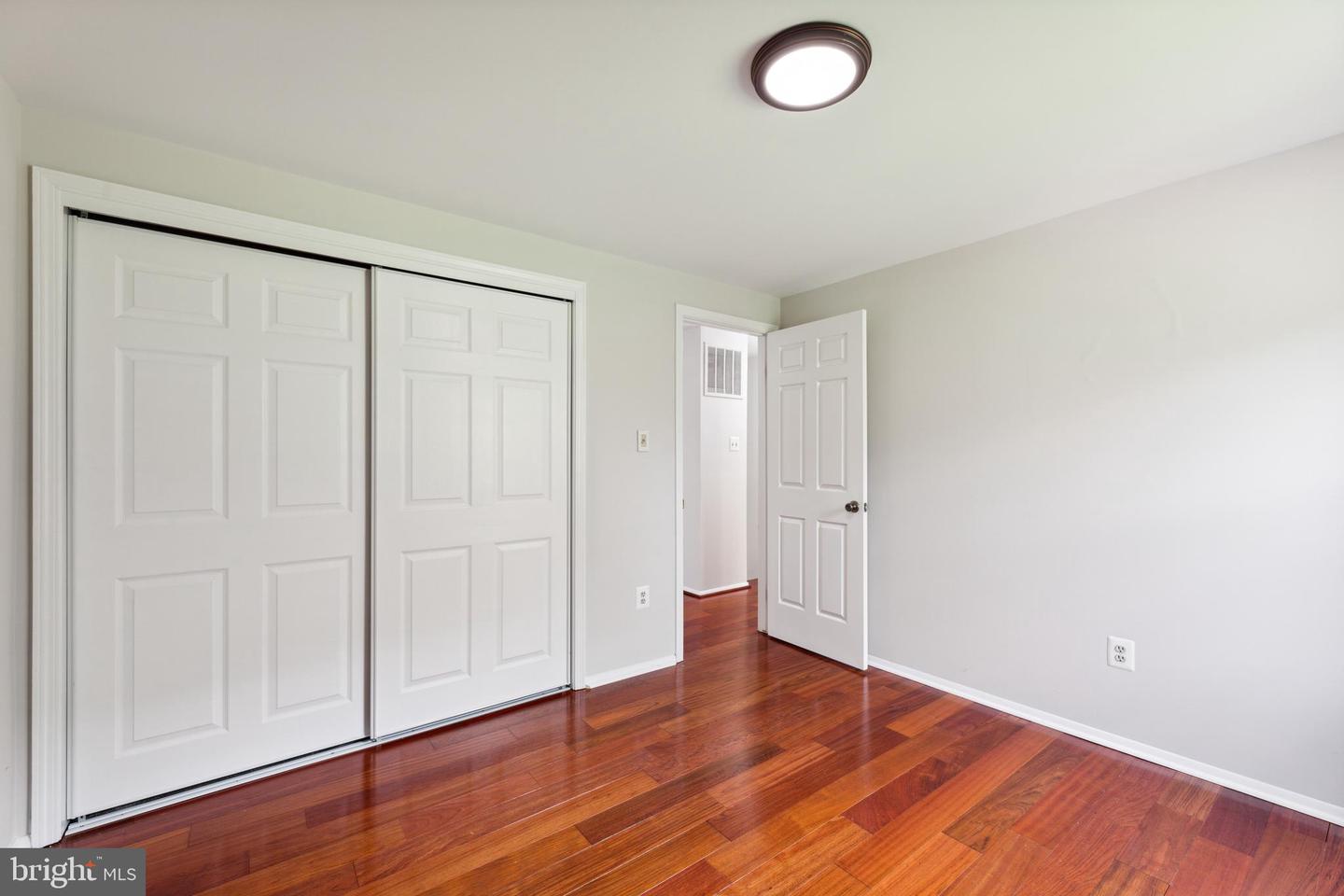 18813 Luray COURT