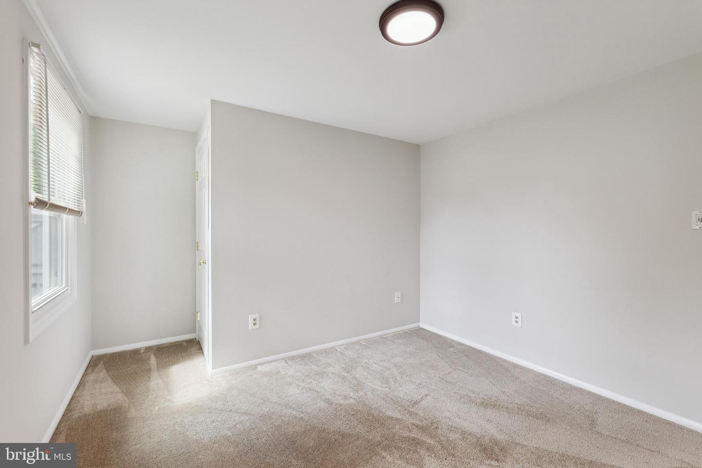 18813 Luray COURT