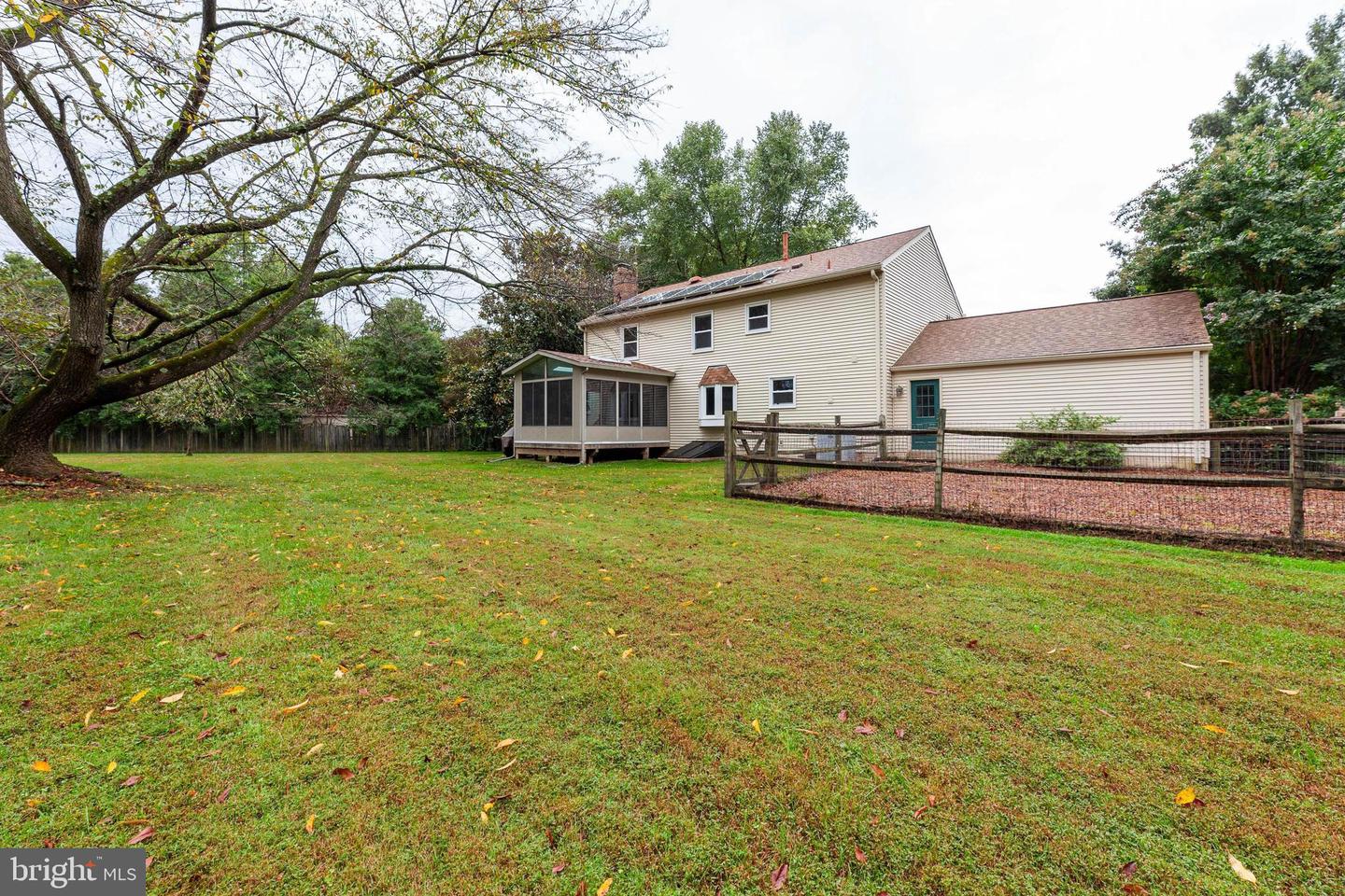 18813 Luray COURT
