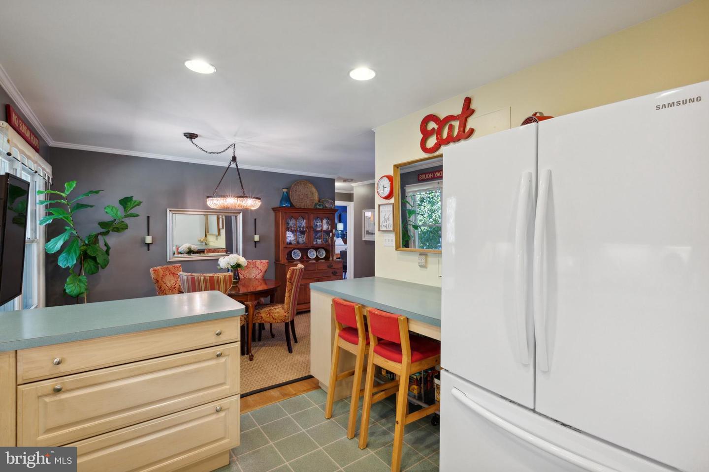 13915 Bauer DRIVE